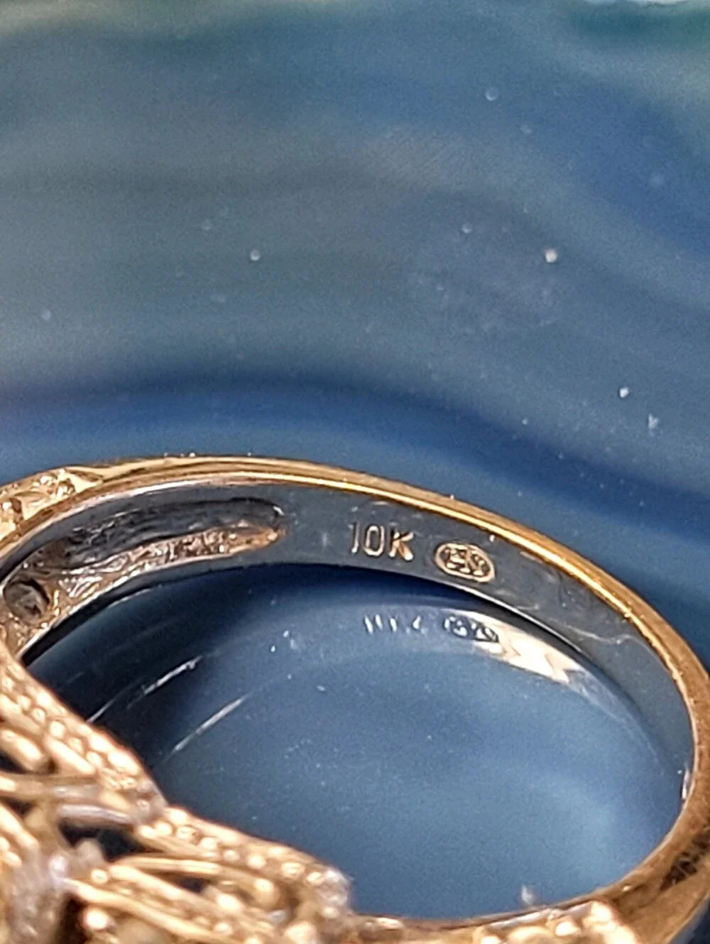10k White Gold Square  Ring with Clear Stones - Silver - Picture 5 of 10